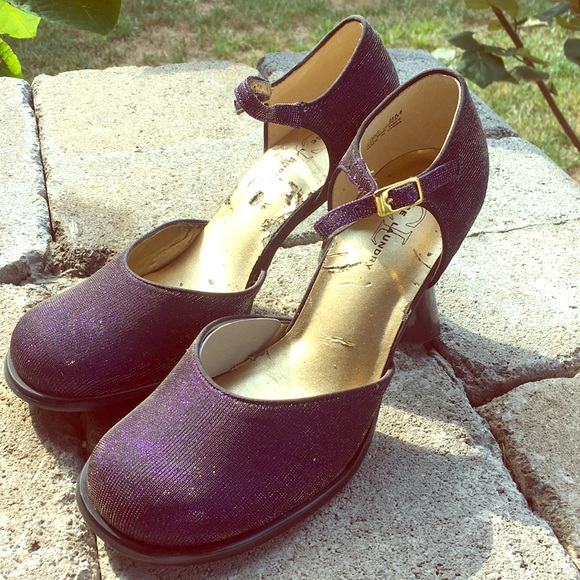 Mardi-gras Chinese Laundry Purple Funky Heels. Going Going Gone ❌Price is firm❌ - Picture 6 of 8